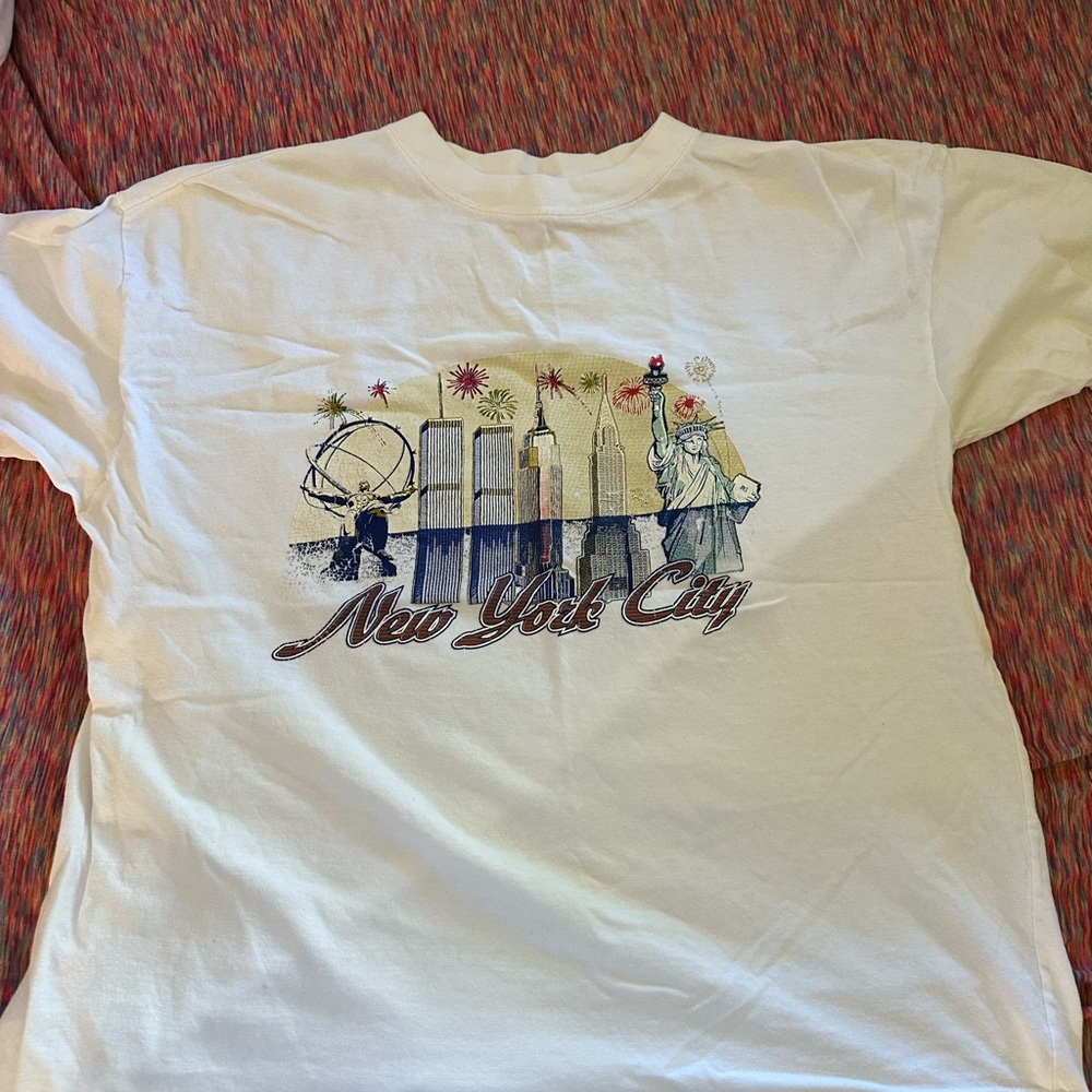 Statue of Liberty Graphic Tee - White